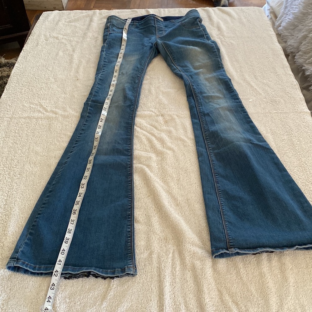 Free People Penny Pull On Stretchy great Pull On Flare pants - Picture 8 of 16